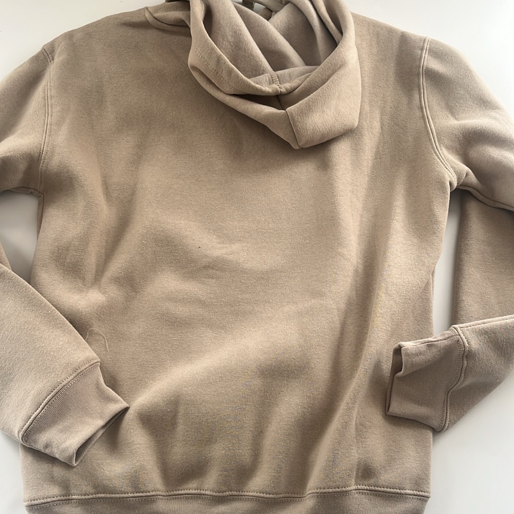 NWOT Disney Tan Hoodie with Yellow Pooh Design - Picture 10 of 11